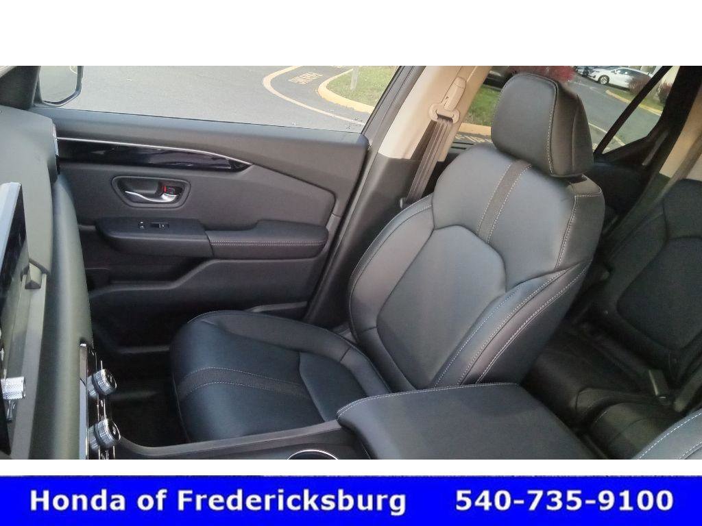 Certified 2025 Honda Pilot EX-L image 26