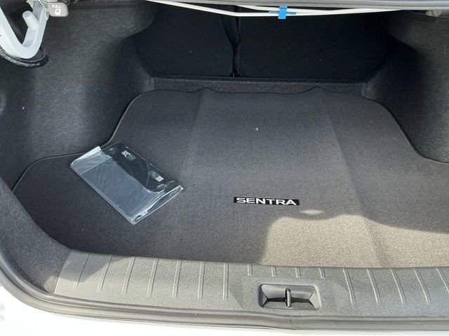 New 2026 Nissan Sentra SR image 17