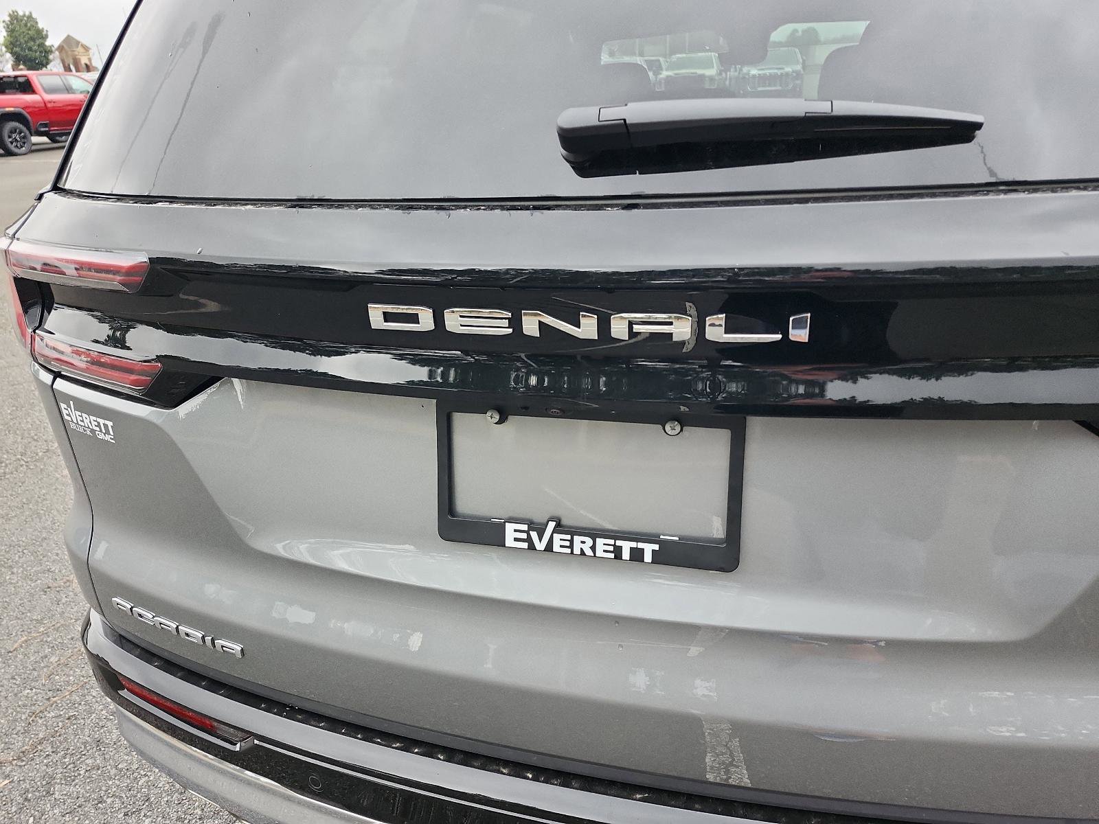 New 2026 GMC Acadia Denali w/ Super Cruise Package image 4