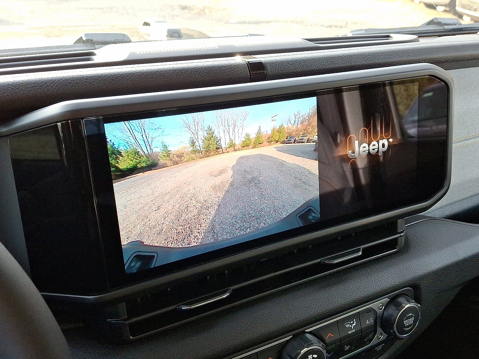 New 2026 Jeep Gladiator Sport image 11