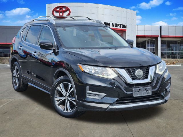 Used 2019 Nissan Rogue SV w/ Sun & Sound Touring Package FWD image 1