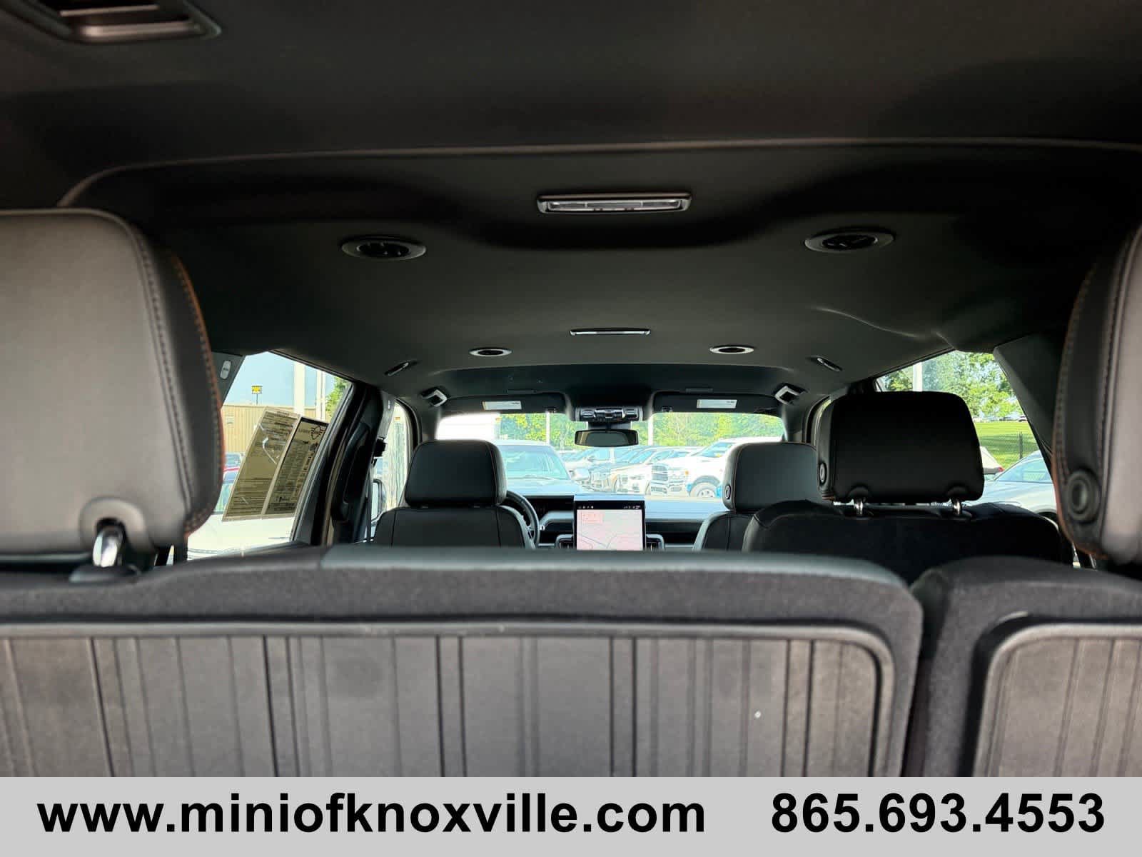 Used 2026 GMC Yukon XL AT4 AWD/4WD image 19