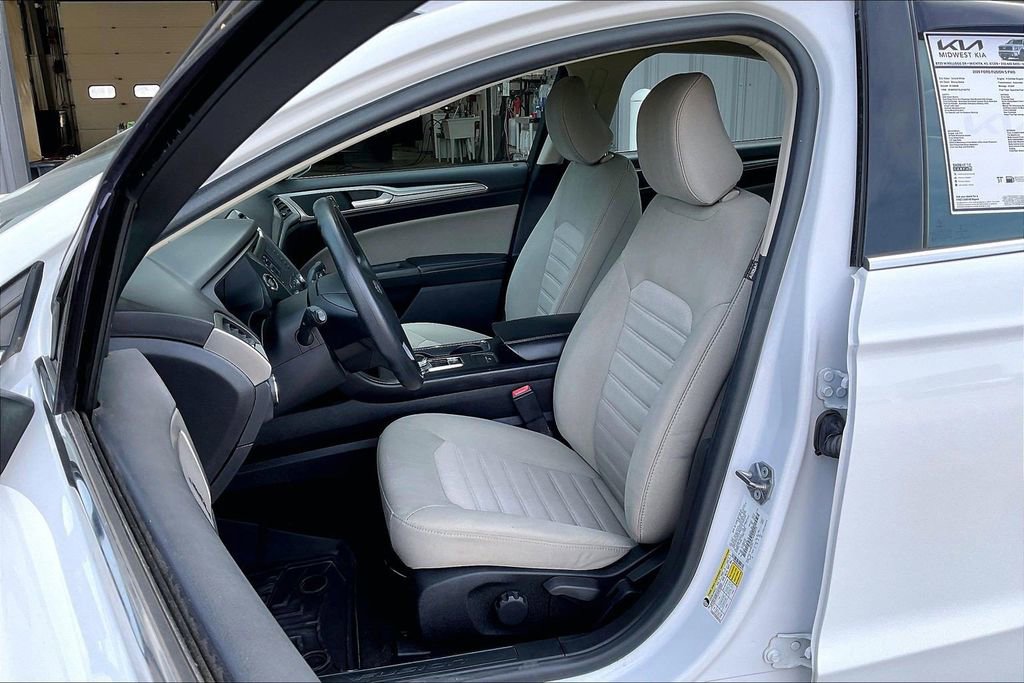 Used 2020 Ford Fusion S image 24