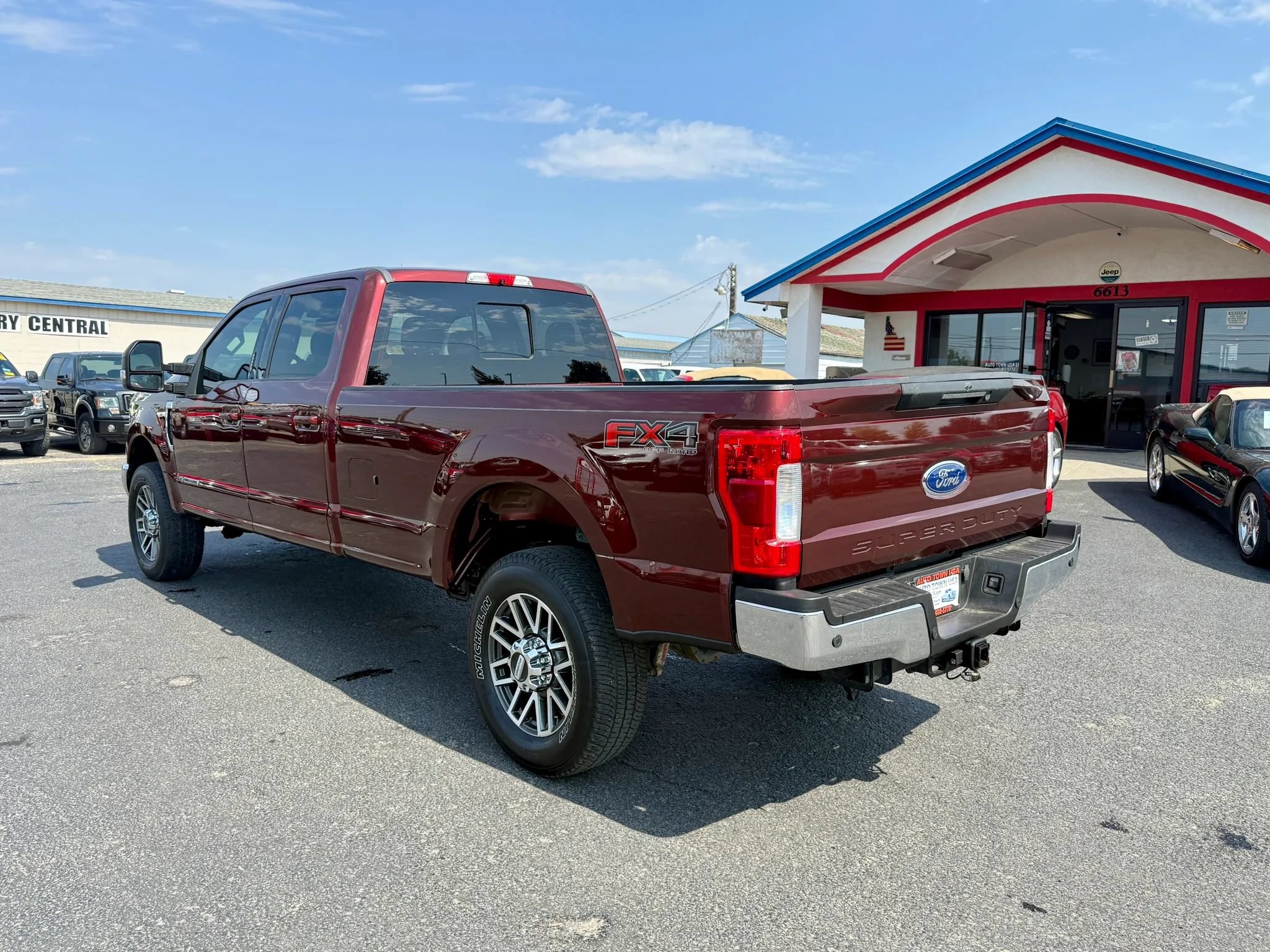 Used 2017 Ford F350 Lariat w/ Lariat Ultimate Package AWD/4WD image 3