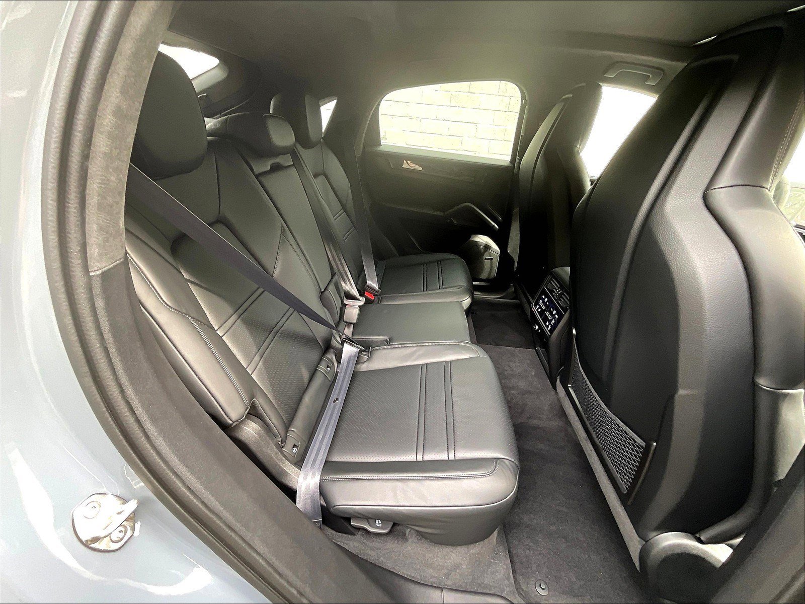 New 2026 Porsche Cayenne GTS image 21