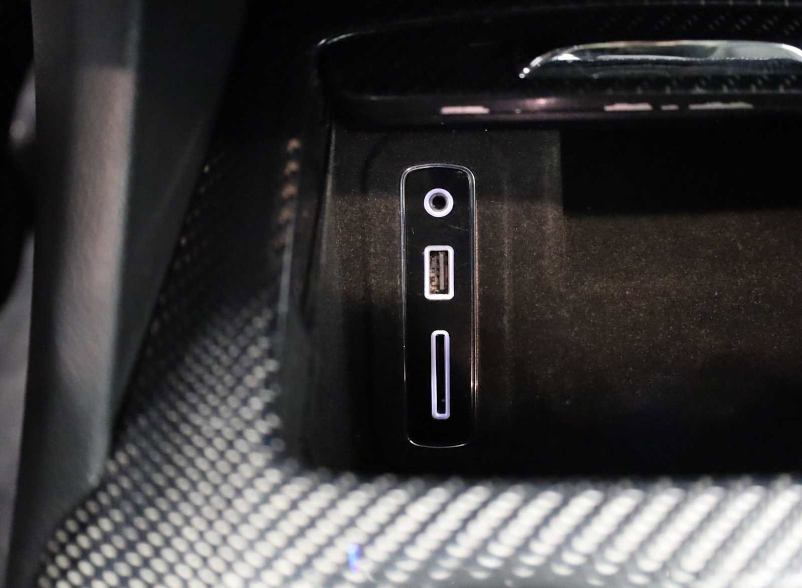 Used 2017 Maserati Levante S image 35