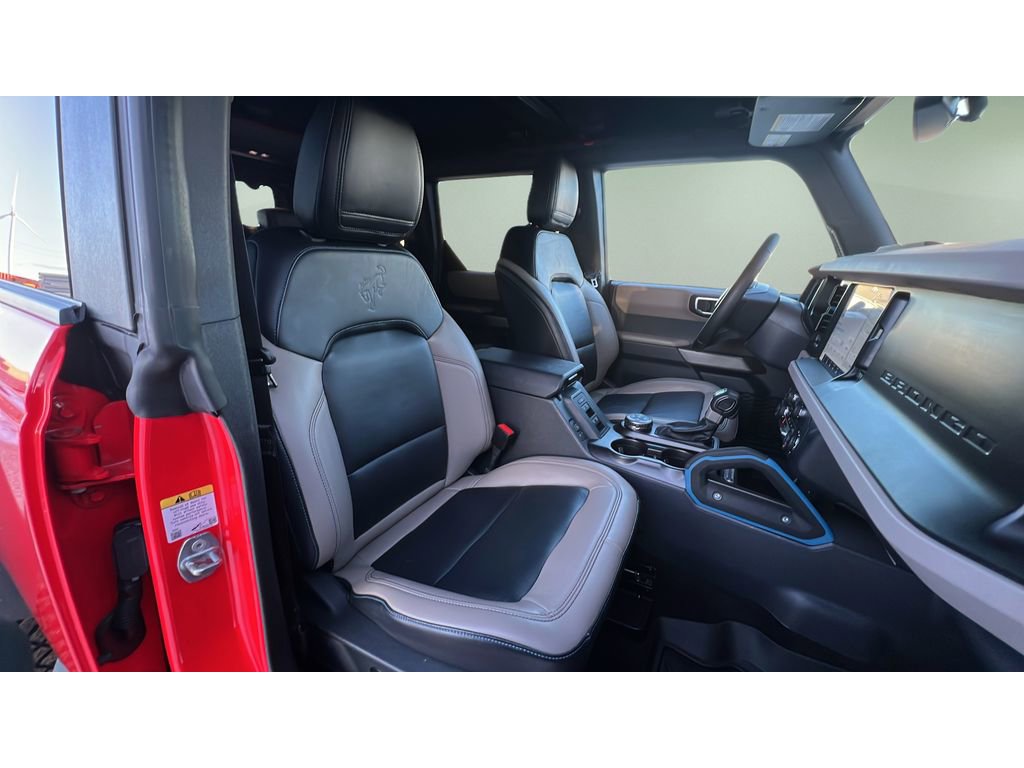 Used 2023 Ford Bronco Wildtrak image 32
