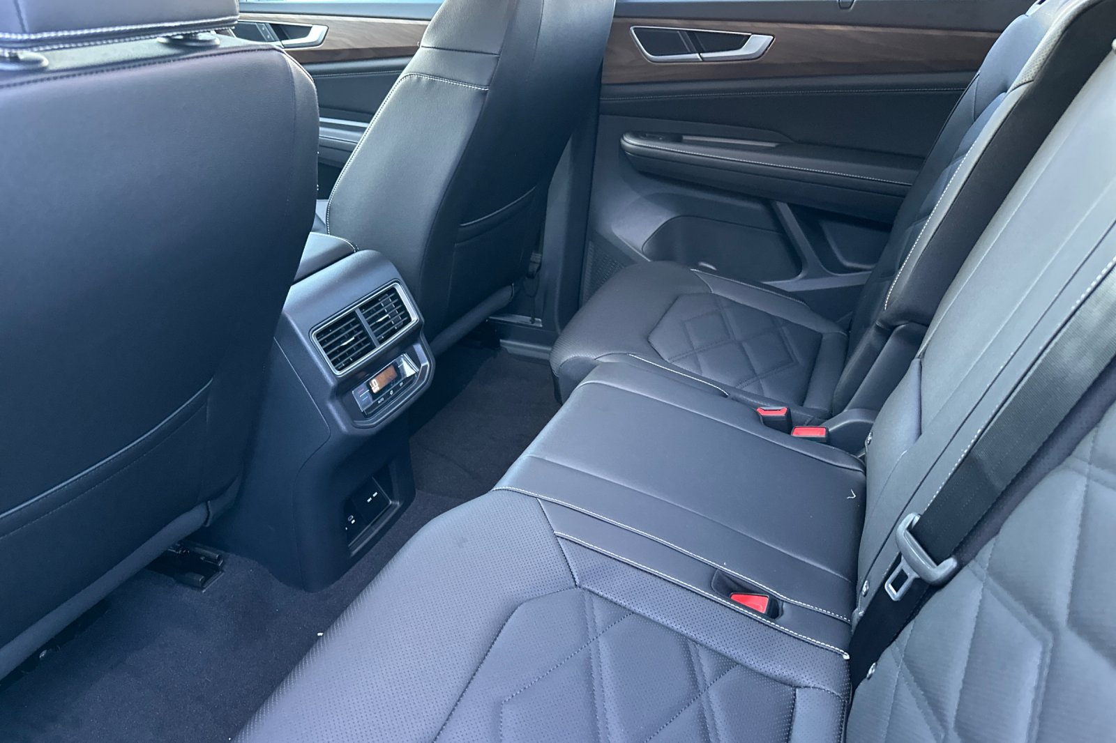 New 2026 Volkswagen Atlas SE AWD/4WD image 12