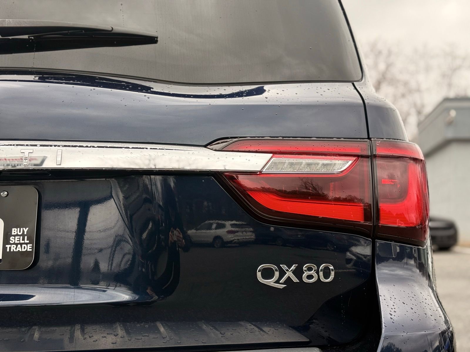 Used 2021 INFINITI QX80 Luxe image 9