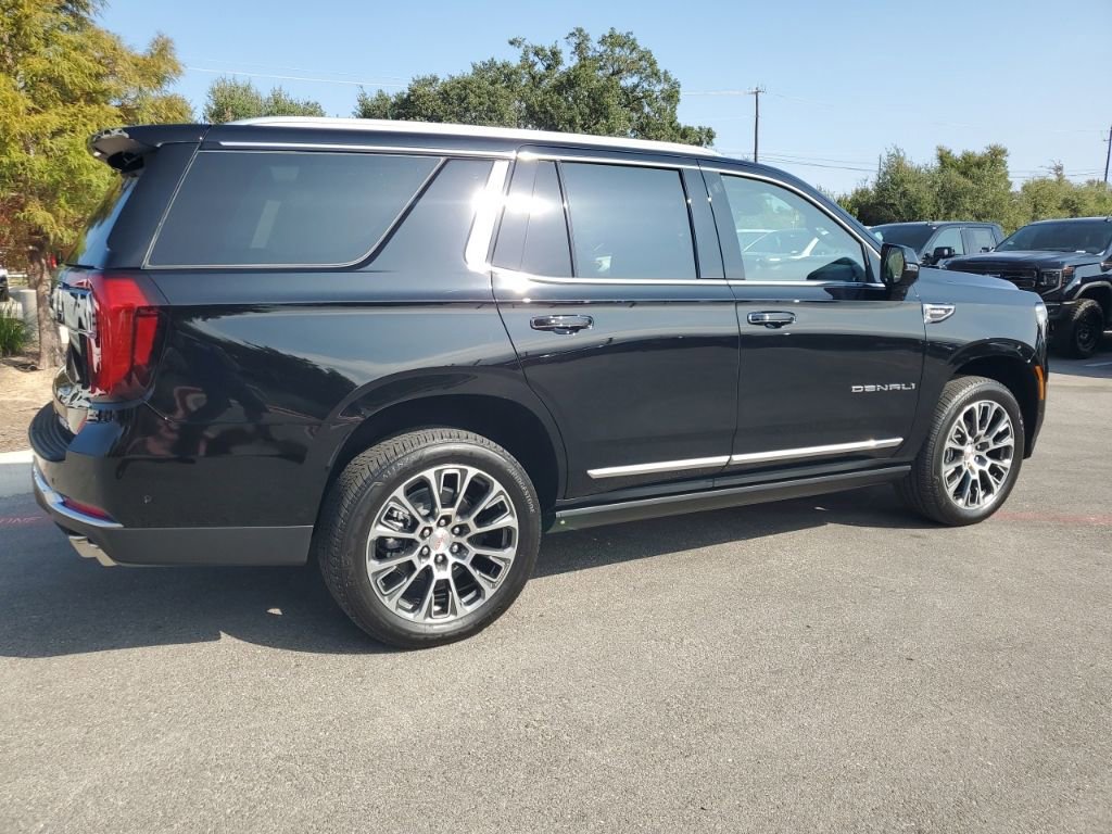 New 2026 GMC Yukon Denali w/ Denali Reserve Package image 10