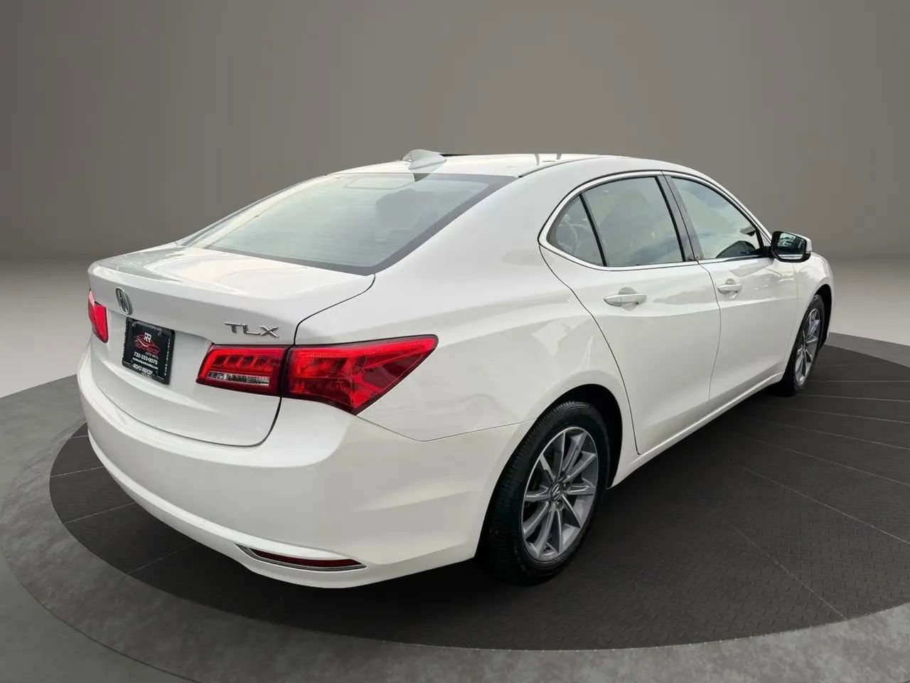 Used 2018 Acura TLX FWD image 7