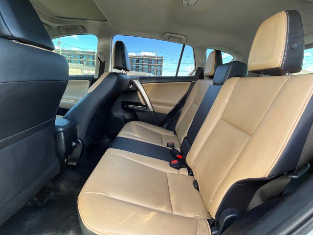 Used 2018 Toyota RAV4 Limited image 32