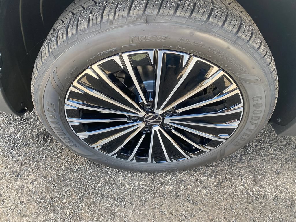 New 2026 Volkswagen Taos SE FWD image 9