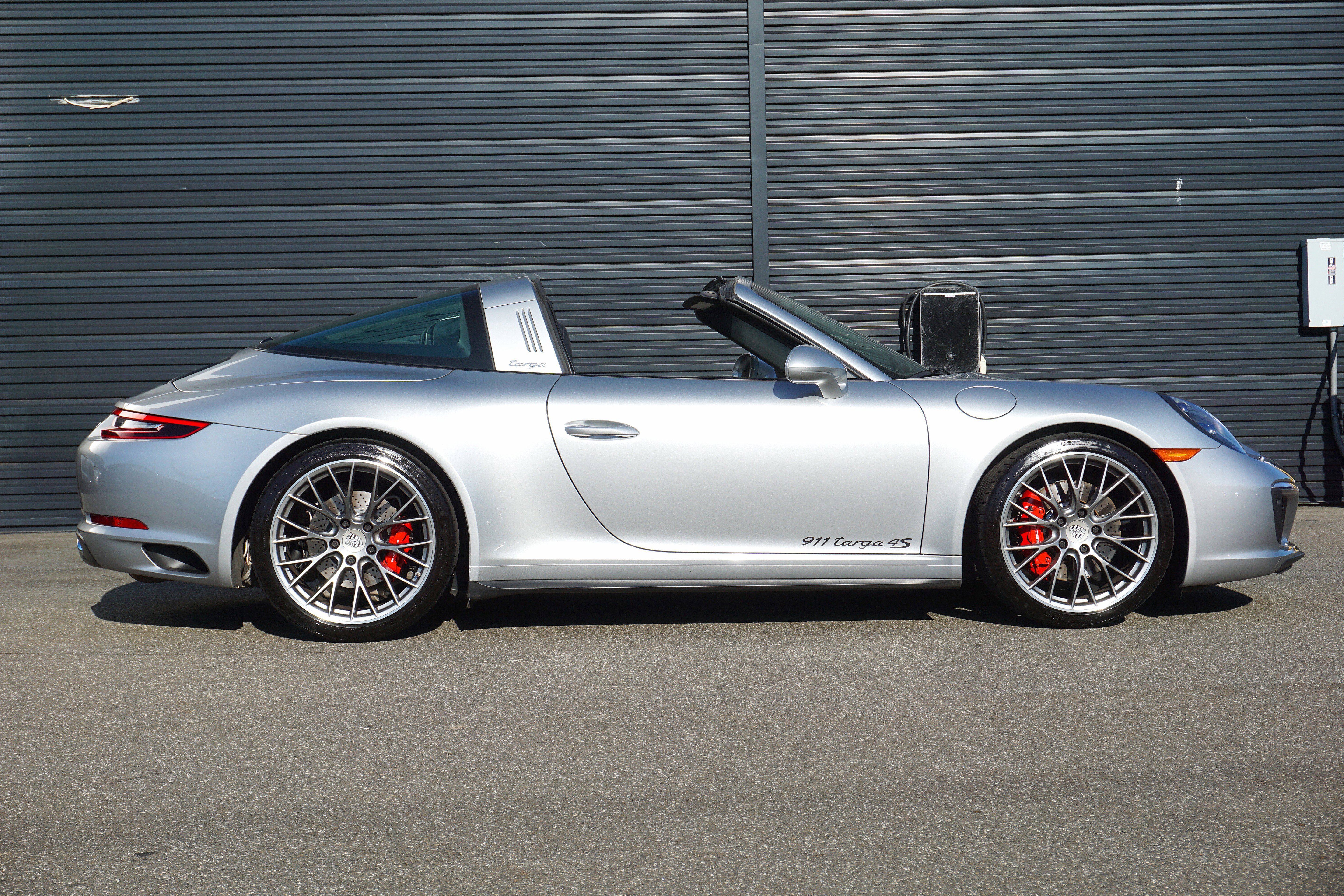Certified 2017 Porsche 911 Targa 4S AWD/4WD image 15