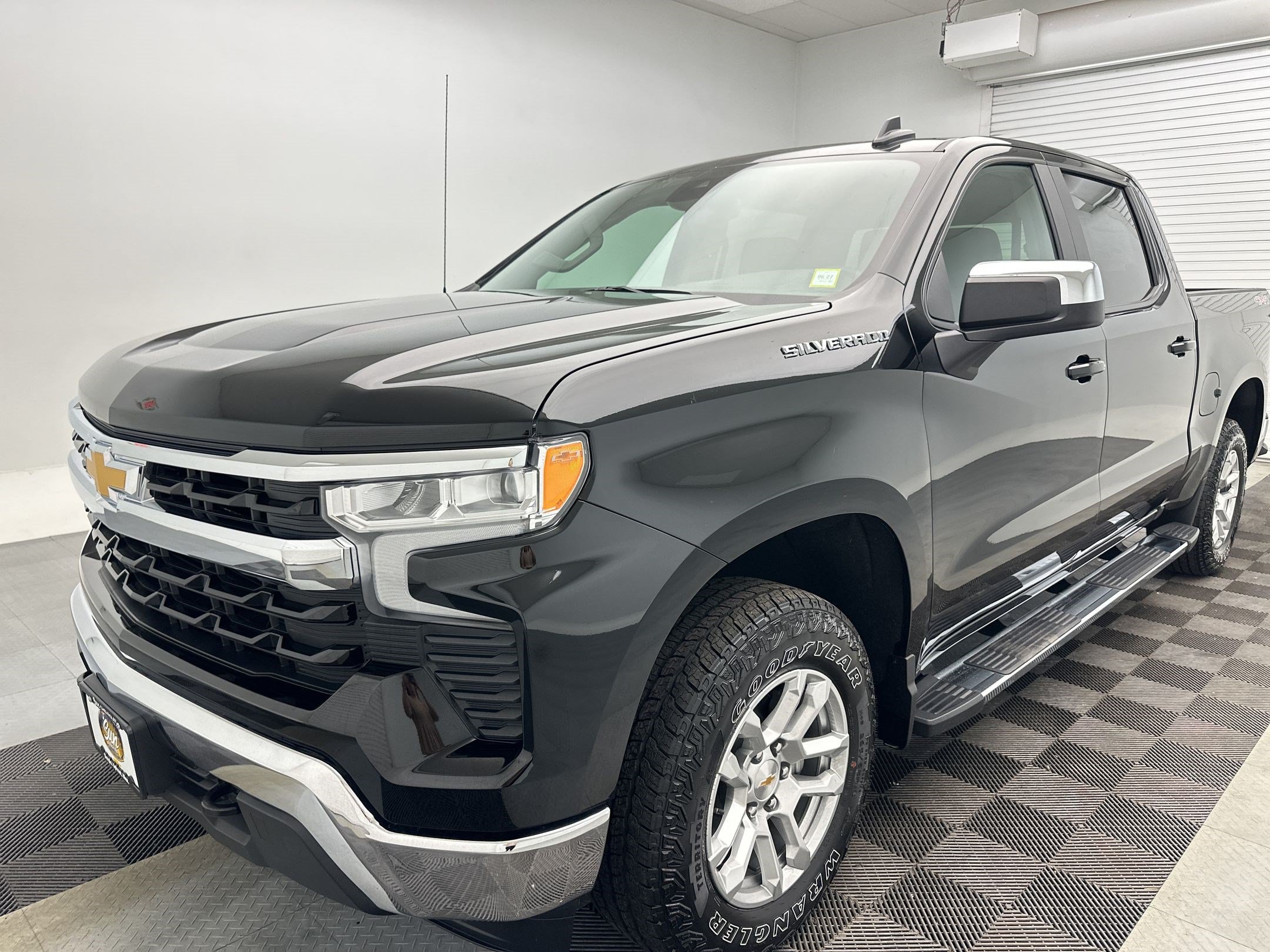New 2026 Chevrolet Silverado 1500 LT w/ Leather Package AWD/4WD image 26