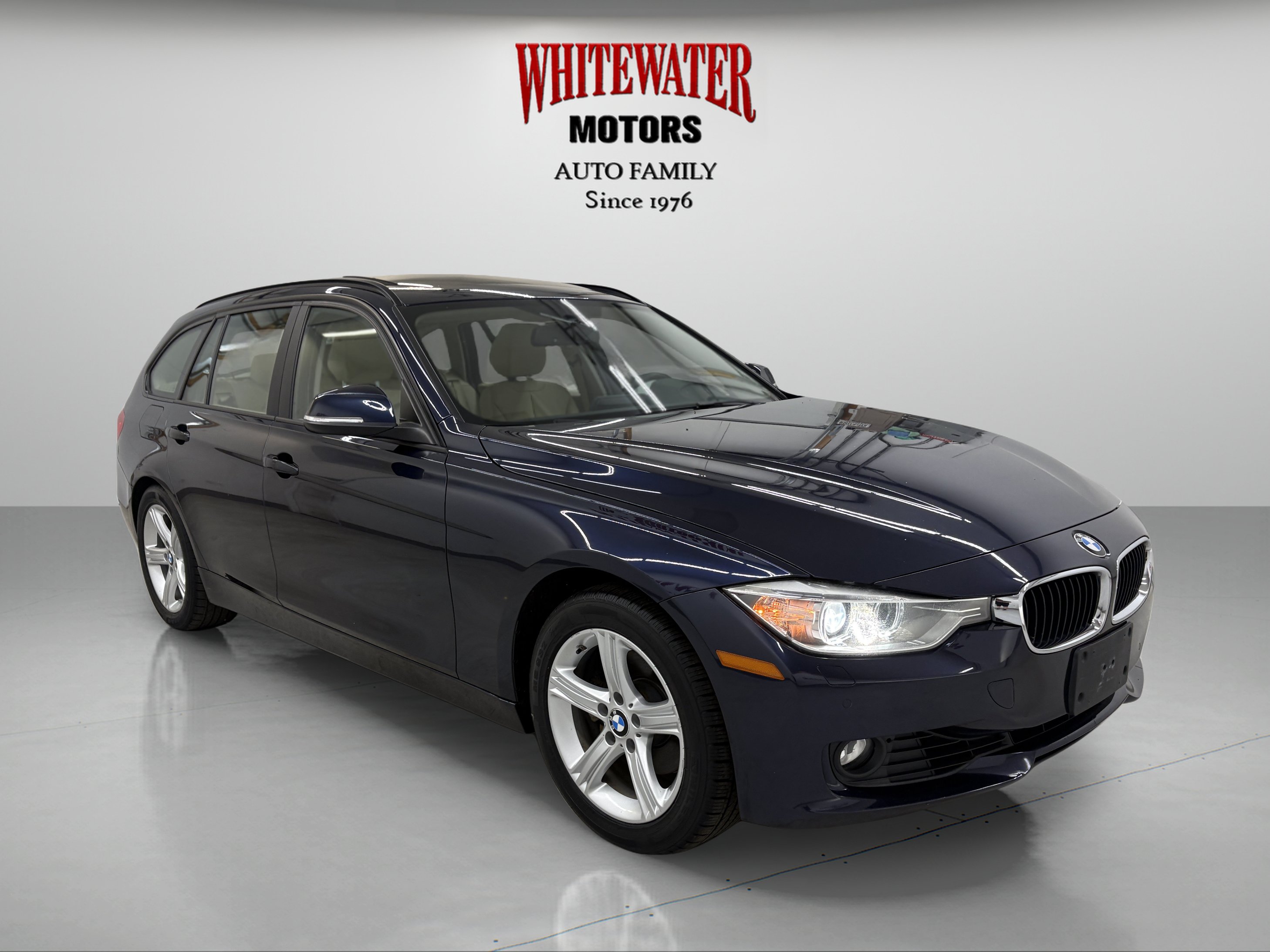 Used 2014 BMW 328i xDrive Wagon AWD/4WD image 5