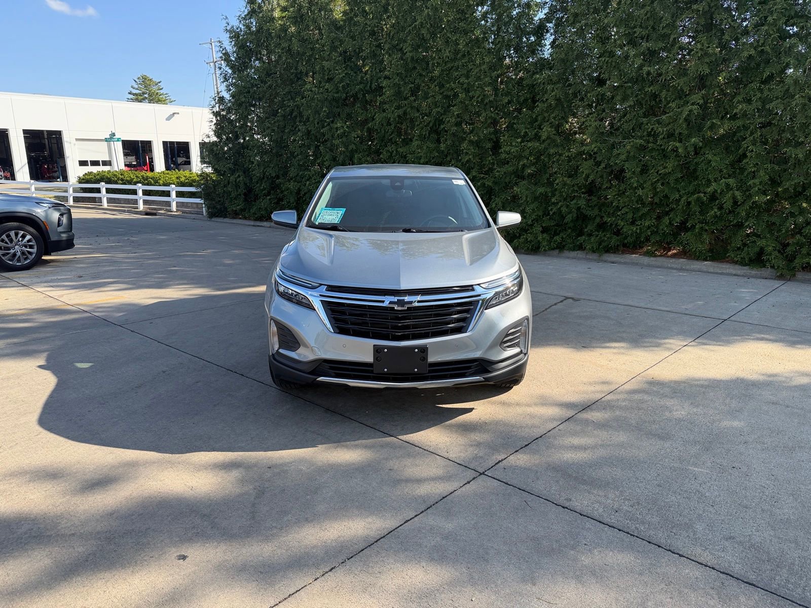 Used 2024 Chevrolet Equinox LT w/ LPO, Floor Liner Package FWD image 6