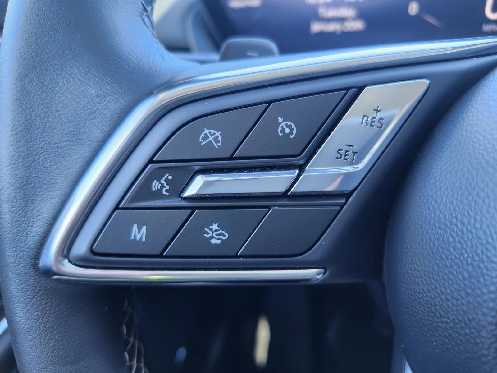 Used 2025 Buick Envision Preferred AWD/4WD image 16