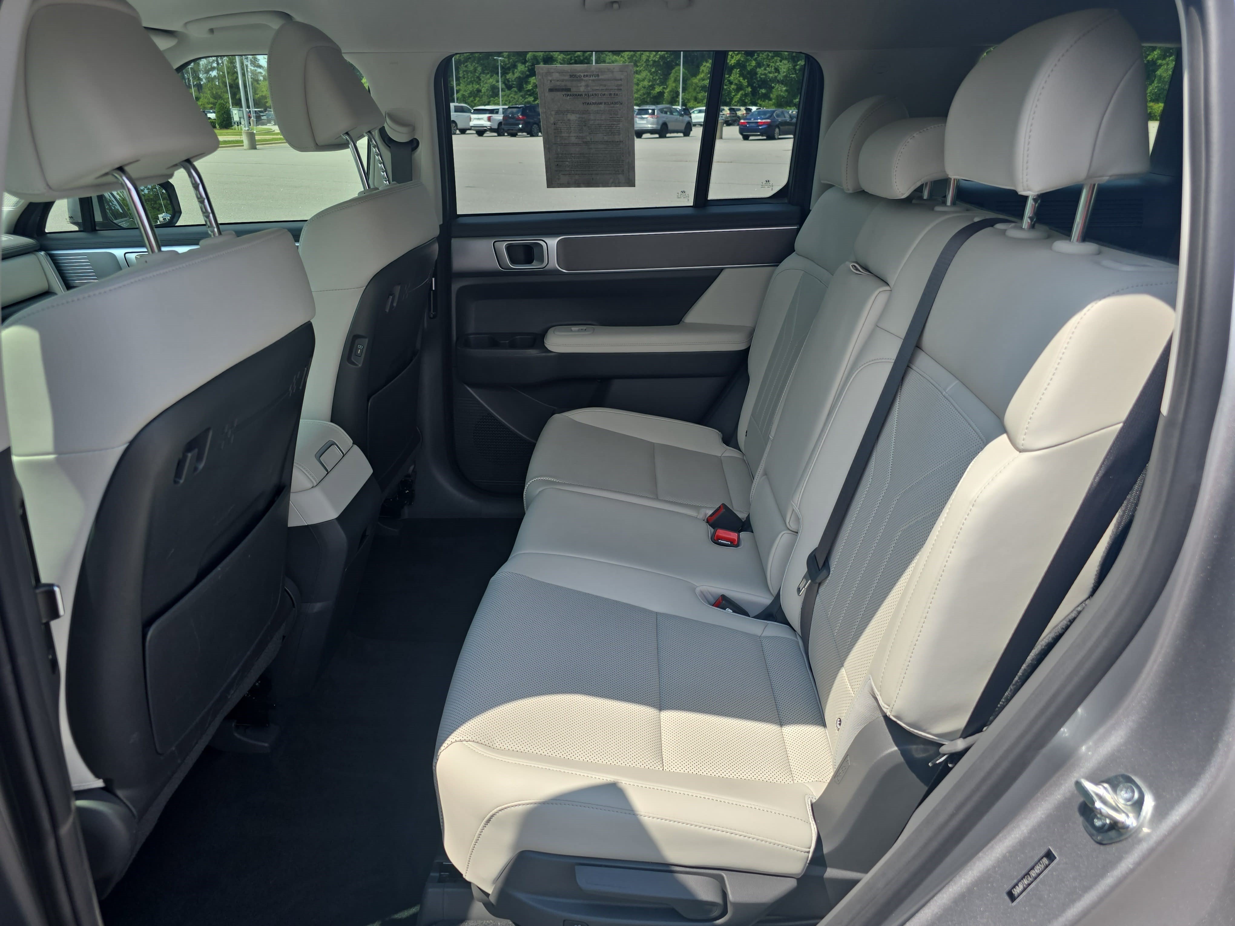 Used 2024 Hyundai Santa Fe SEL FWD image 14