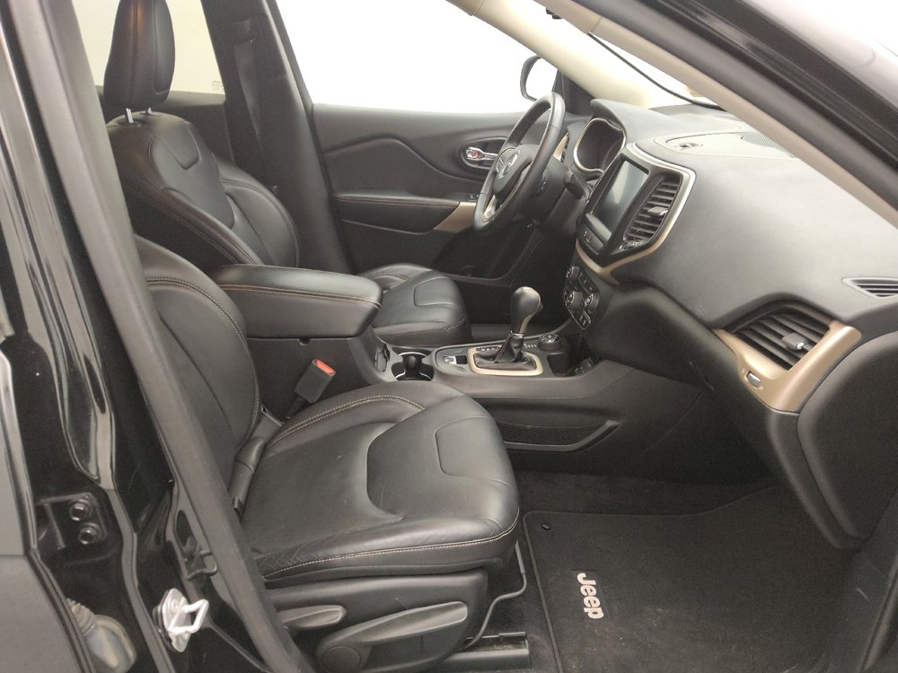 Used 2017 Jeep Cherokee Limited image 21