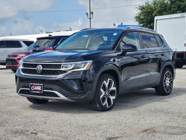 Used 2022 Volkswagen Taos SEL AWD/4WD image 3