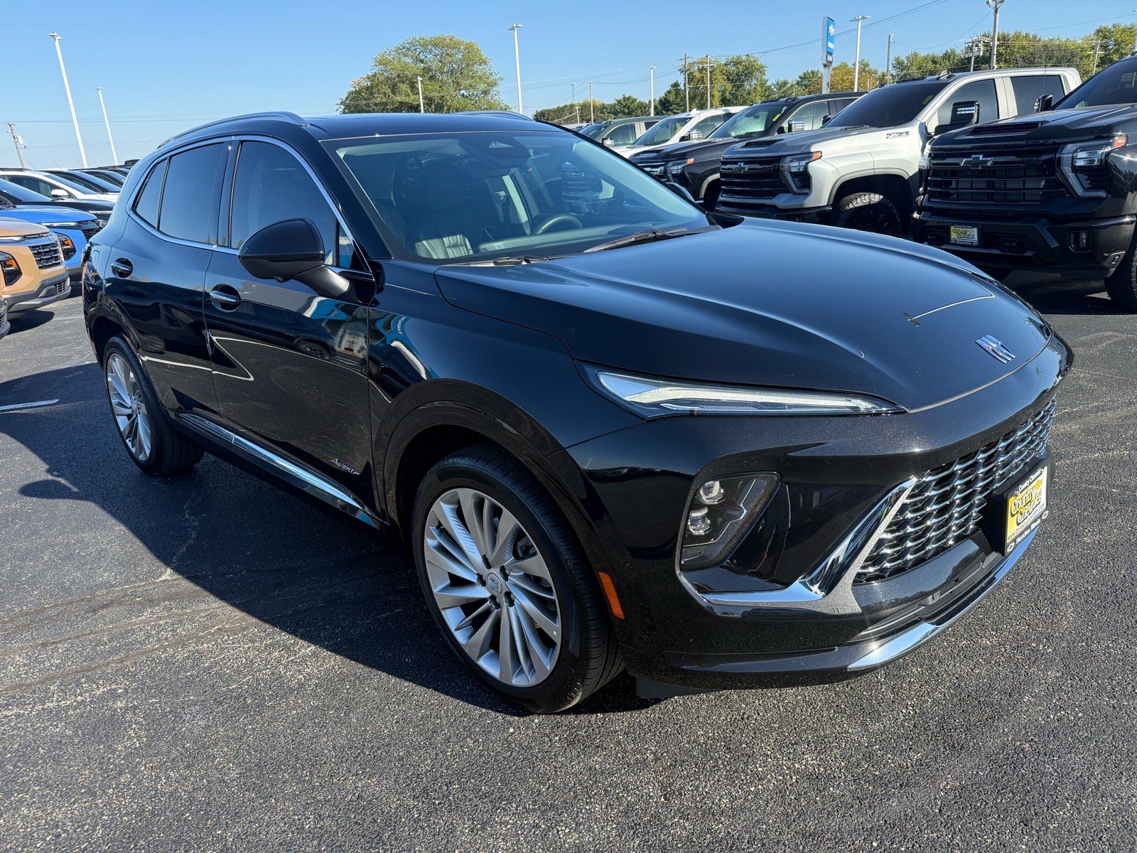 Used 2025 Buick Envision Avenir AWD/4WD image 8