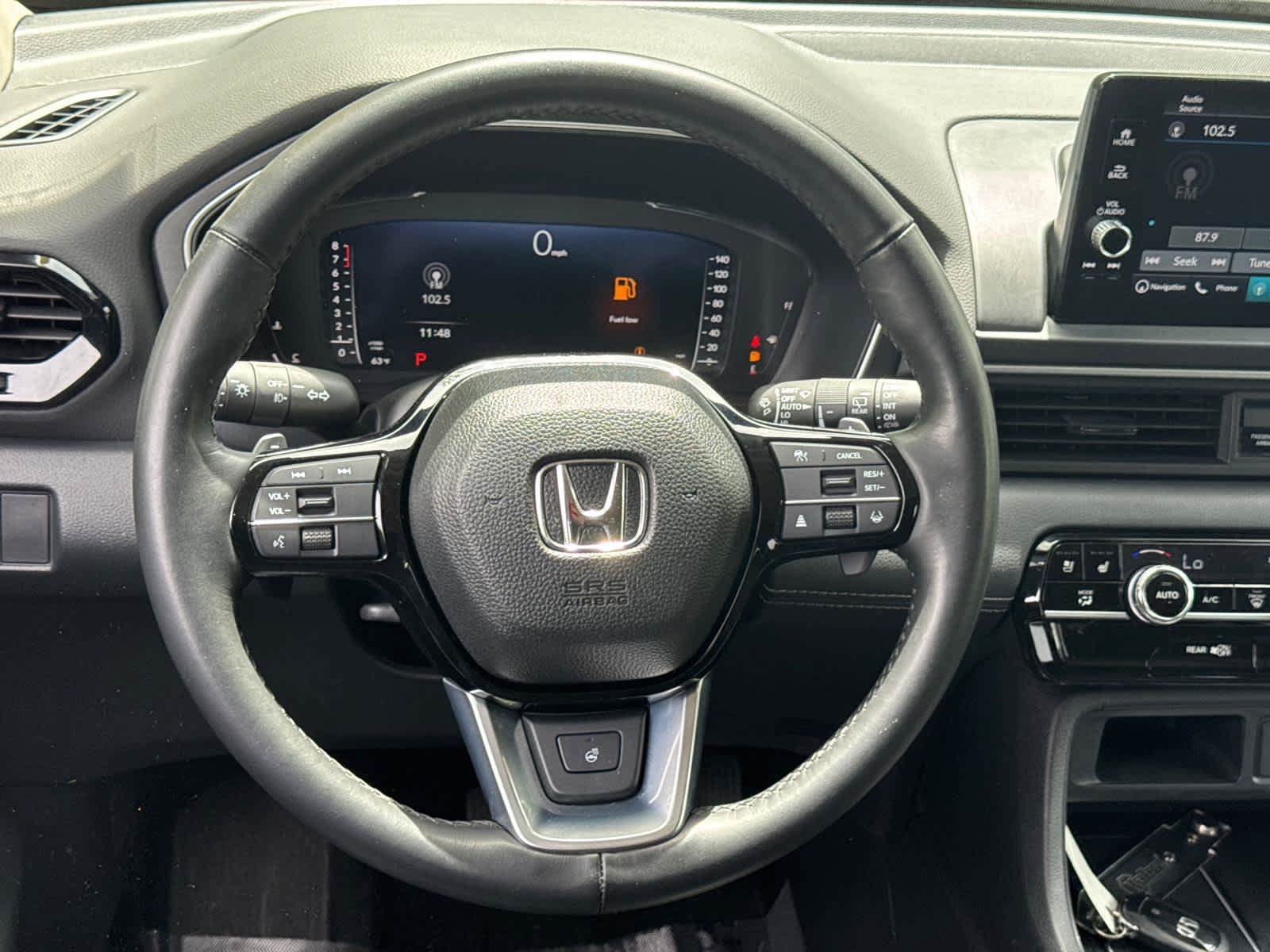 Used 2025 Honda Pilot Elite image 18
