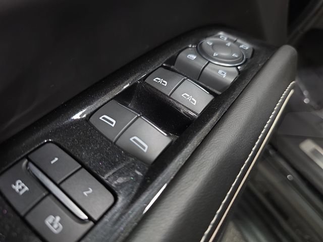Certified 2023 Cadillac Escalade Sport Platinum w/ LPO, ONYX Package AWD/4WD image 24