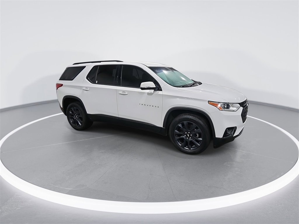 Used 2019 Chevrolet Traverse RS image 2