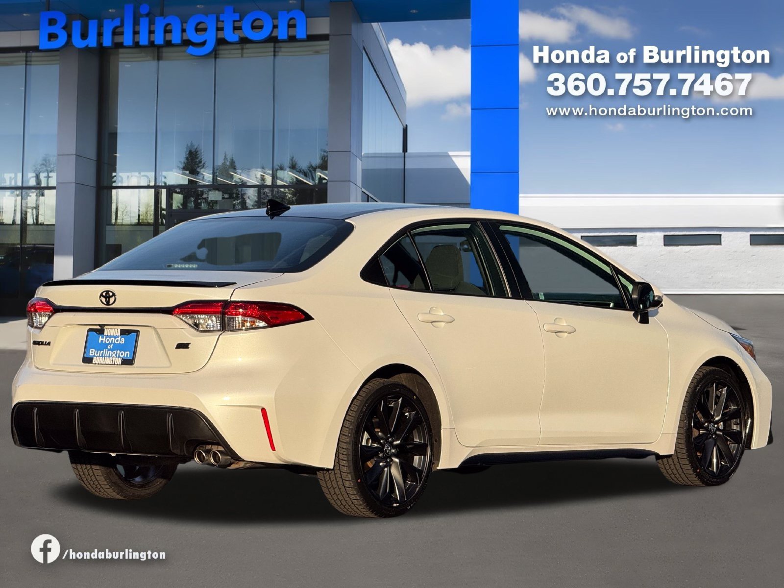 Used 2024 Toyota Corolla SE w/ SE Premium Package FWD image 6