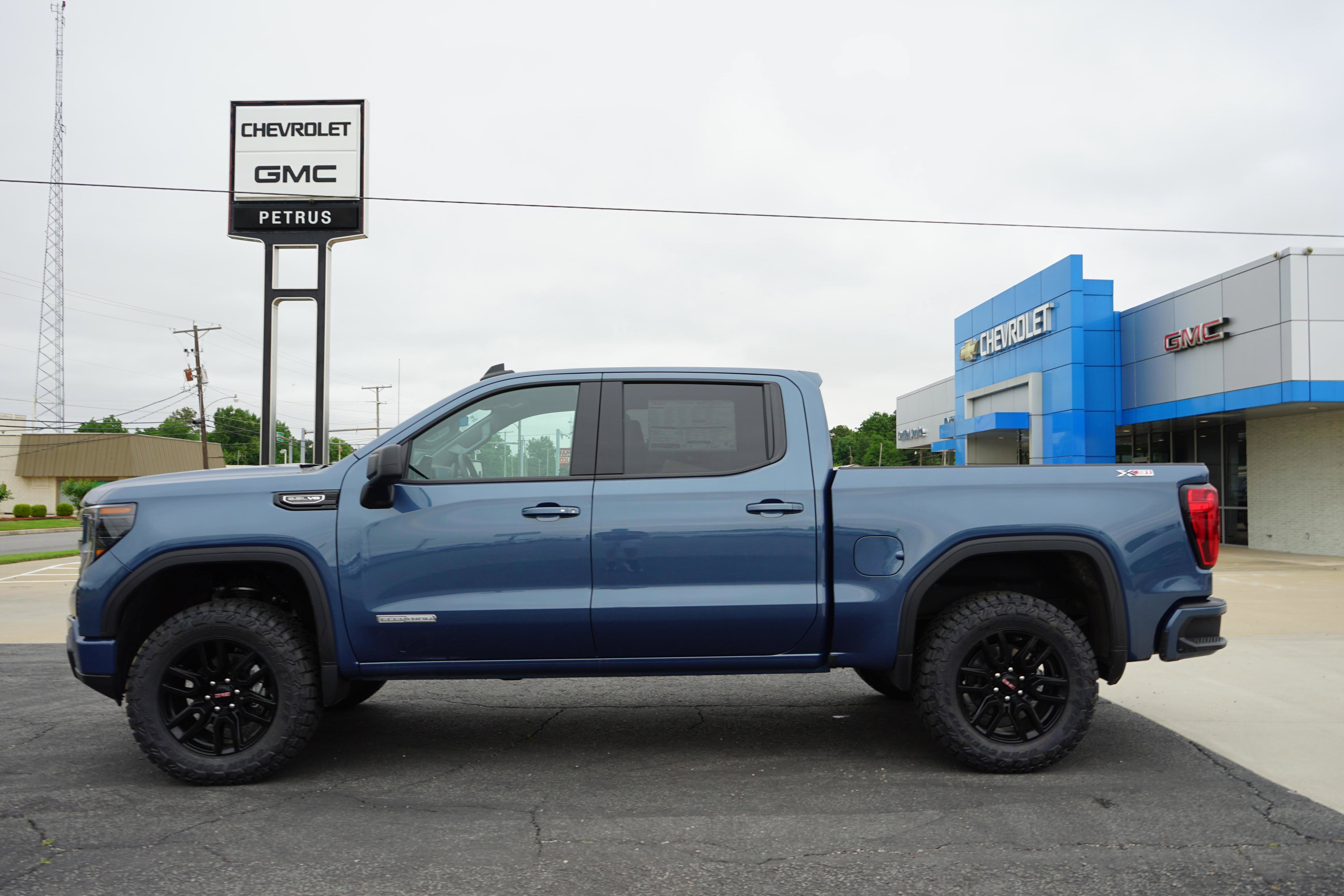 New 2026 GMC Sierra 1500 Elevation w/ X31 Off-Road Package AWD/4WD image 2