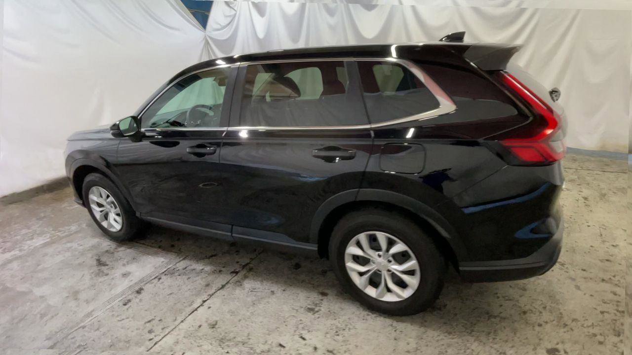 Used 2025 Honda CR-V LX image 6