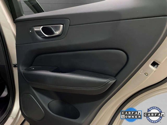 Used 2025 Volvo XC60 B5 Core image 90