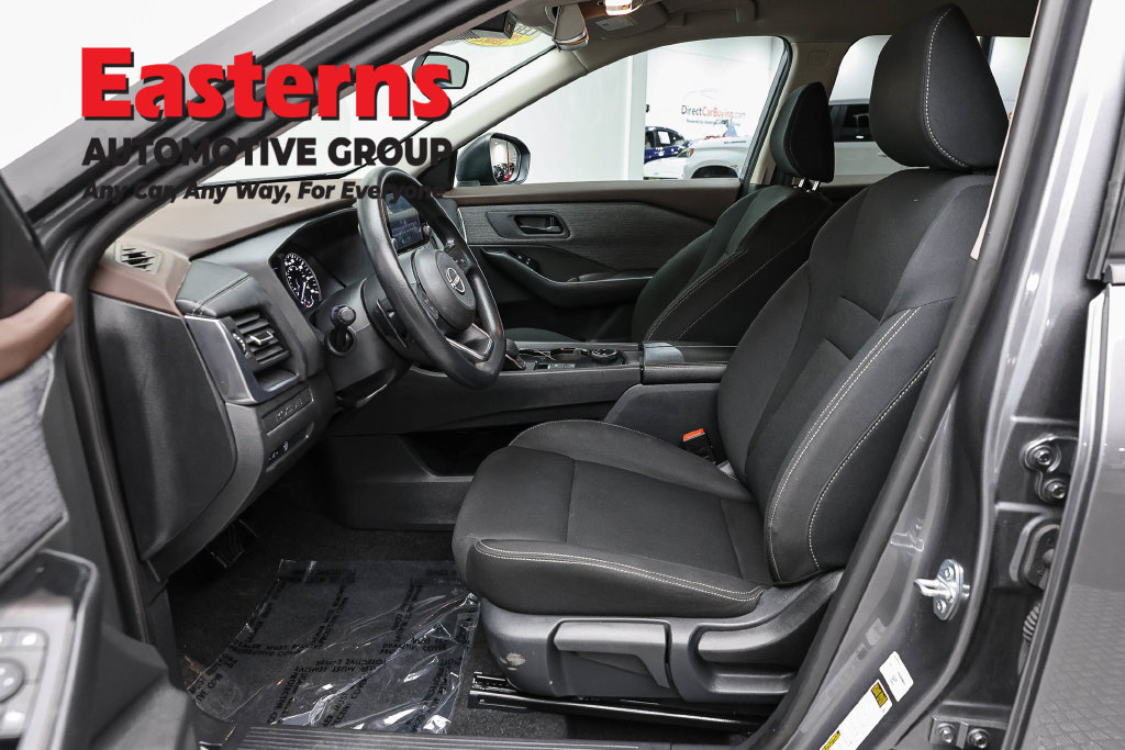 Used 2023 Nissan Rogue S AWD/4WD image 15