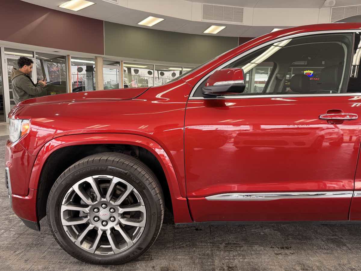 Used 2023 GMC Acadia Denali FWD image 20