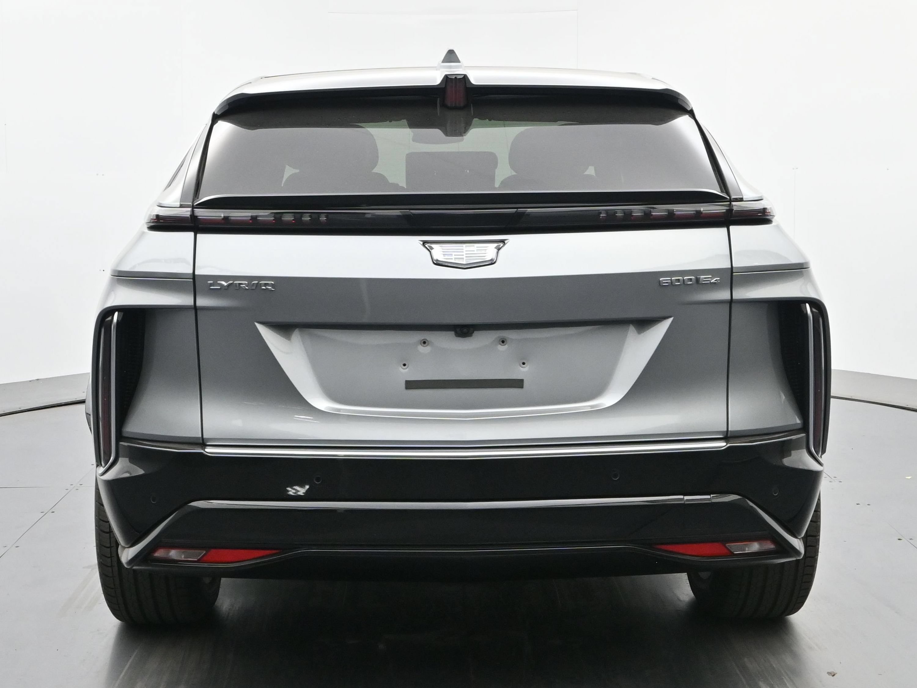 New 2026 Cadillac Lyriq Luxury AWD/4WD image 4