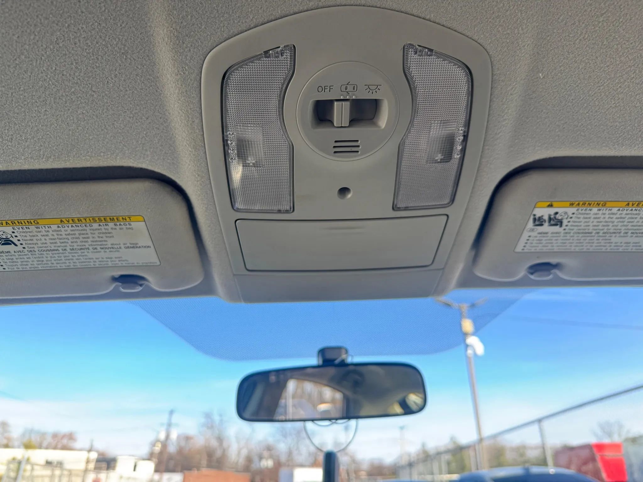 Used 2015 Toyota Prius Plug-In Hybrid image 22