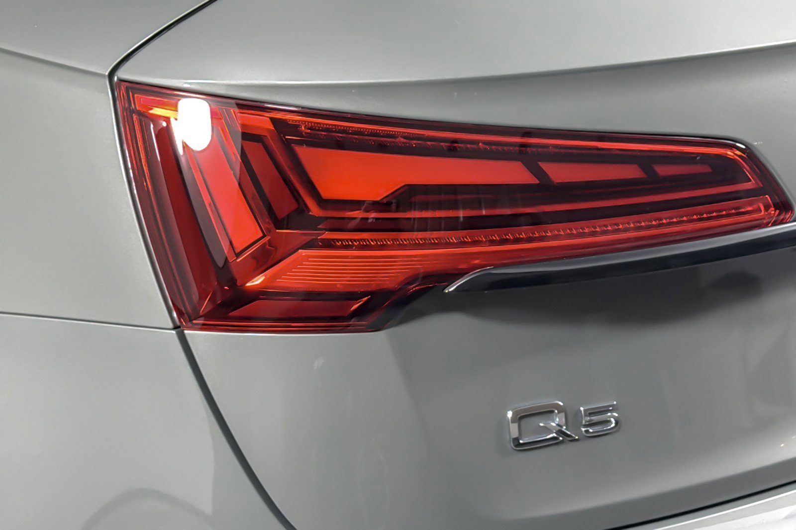 Used 2023 Audi Q5 2.0T Premium Plus w/ Premium Plus Package image 26