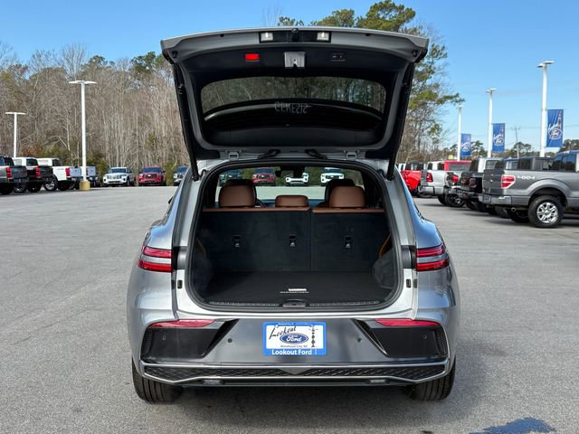 Used 2026 Genesis GV70 2.5T Advanced image 25