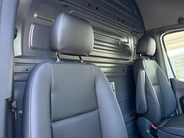 New 2026 Mercedes-Benz Sprinter 2500 image 16