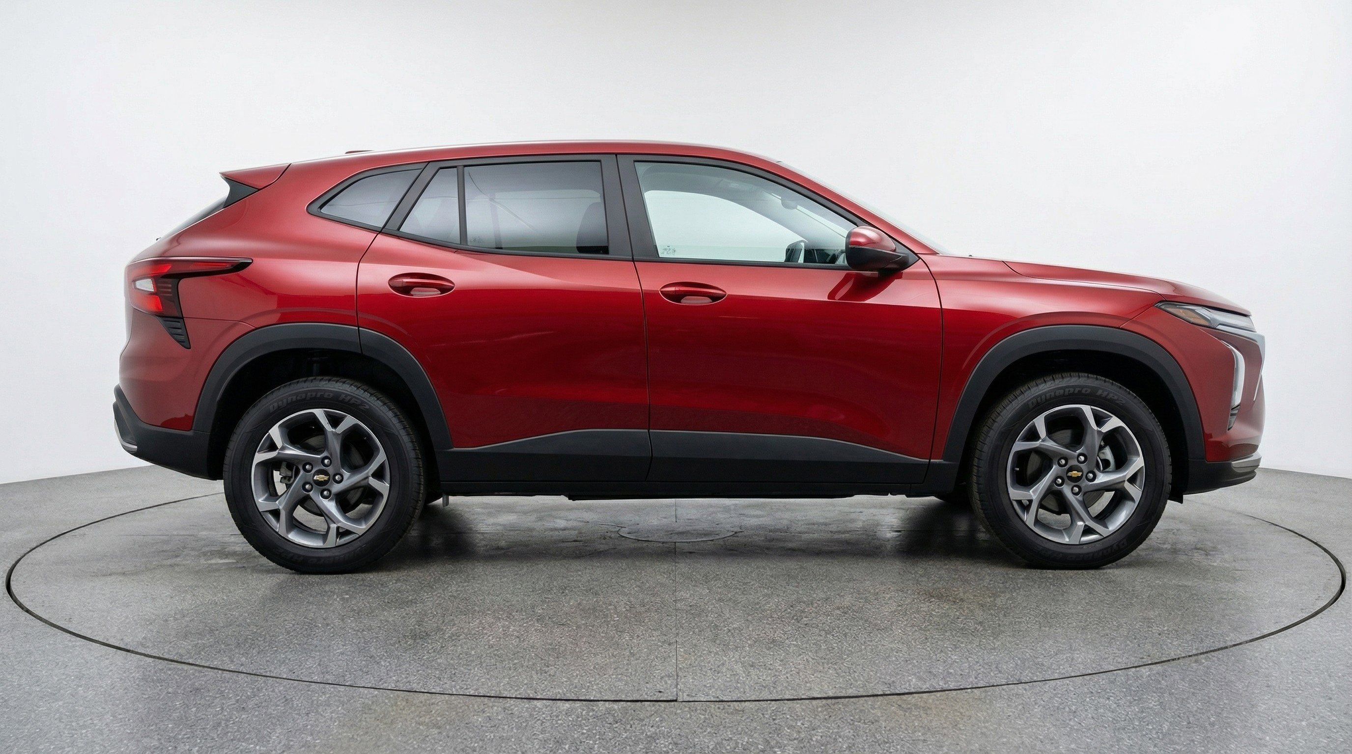 Used 2025 Chevrolet Trax LT w/ LT Convenience Package FWD image 11