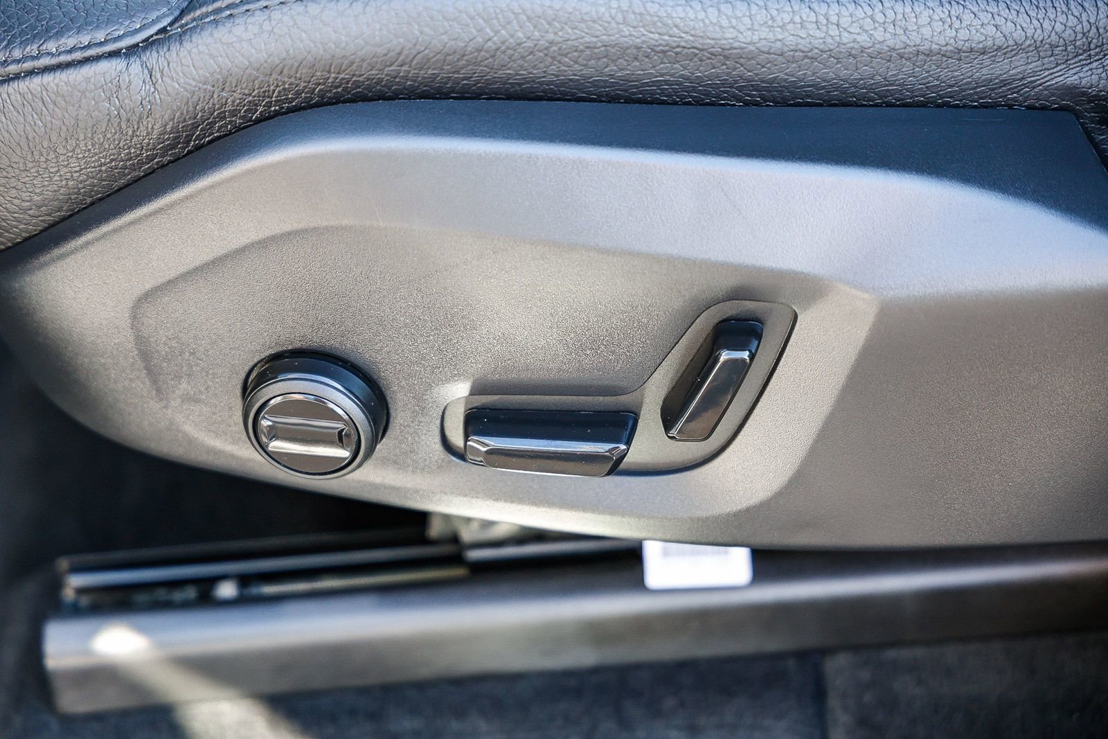 Used 2023 Volvo XC90 T8 Plus image 22