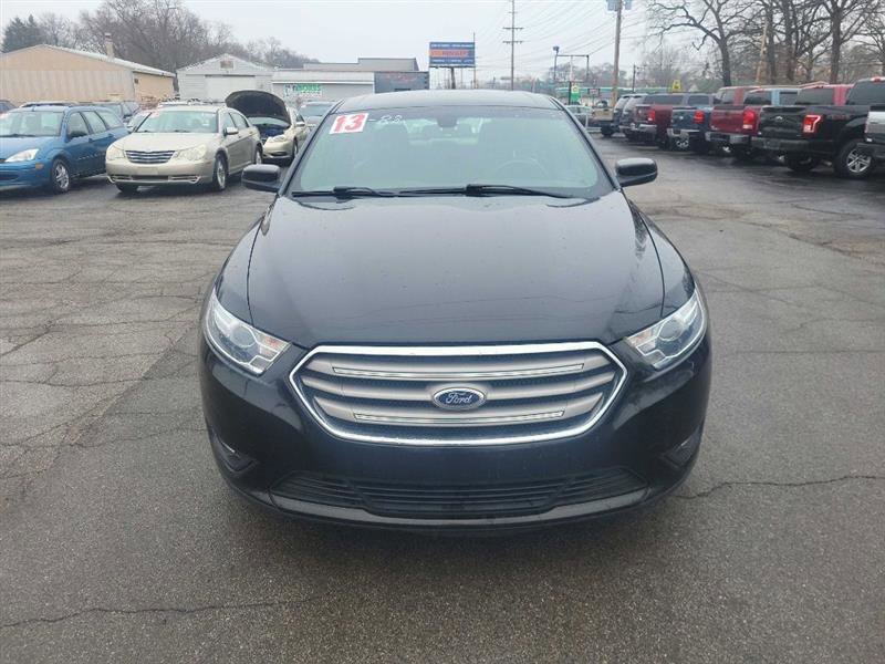 Used 2013 Ford Taurus SEL FWD image 2