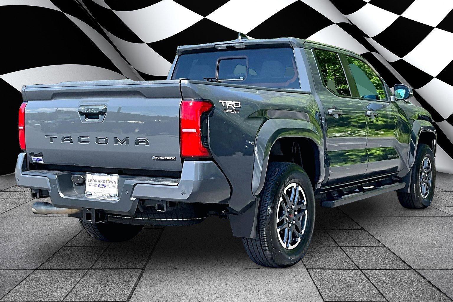 Used 2024 Toyota Tacoma TRD Sport w/ TRD Sport Upgrade Package AWD/4WD image 2
