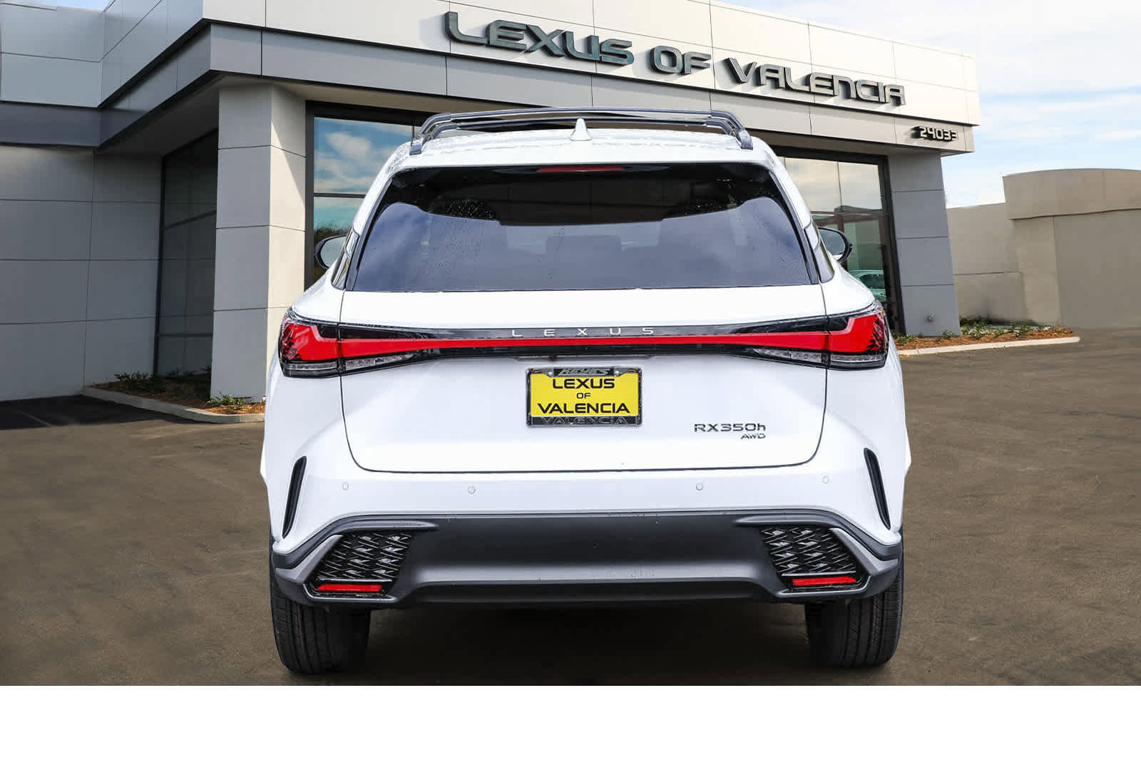 New 2025 Lexus RX 350h image 3