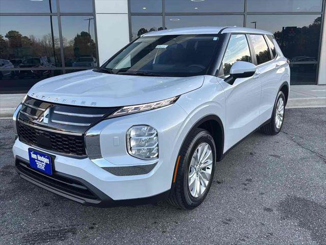 New 2026 Mitsubishi Outlander ES