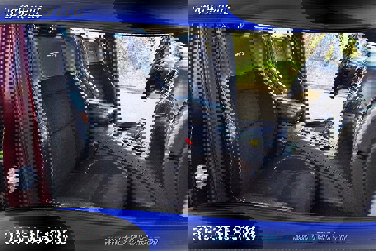 Used 2017 Jeep Grand Cherokee SRT image 19