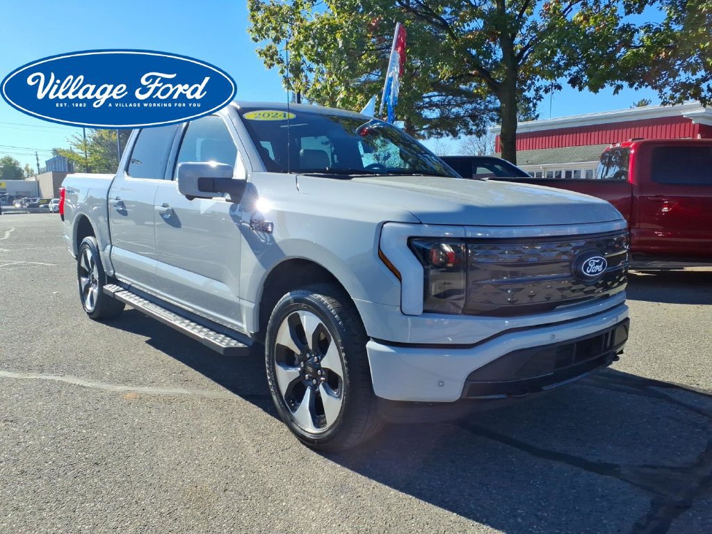 Certified 2024 Ford F150 Lightning Platinum AWD/4WD image 3