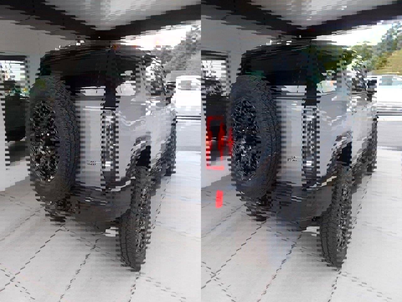 New 2025 GMC Hummer EV 2X image 3