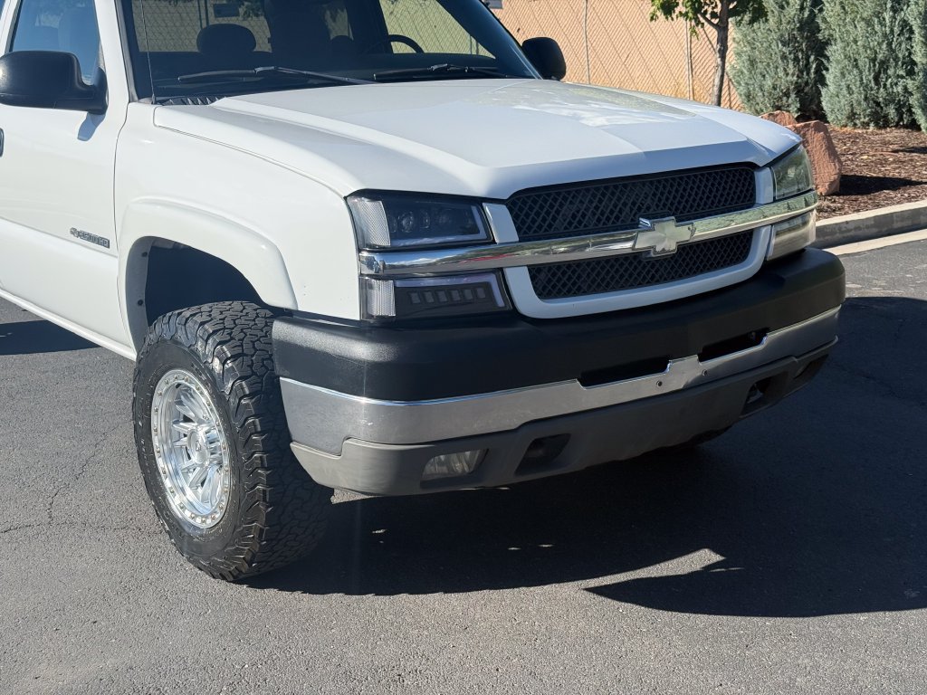 Used 2003 Chevrolet Silverado 2500 LS AWD/4WD image 3